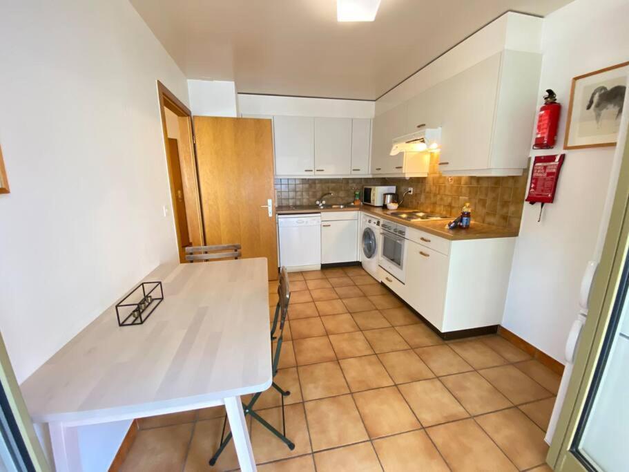 Comfortable, Very Well Located Between Train Station And Lake! ローザンヌ エクステリア 写真